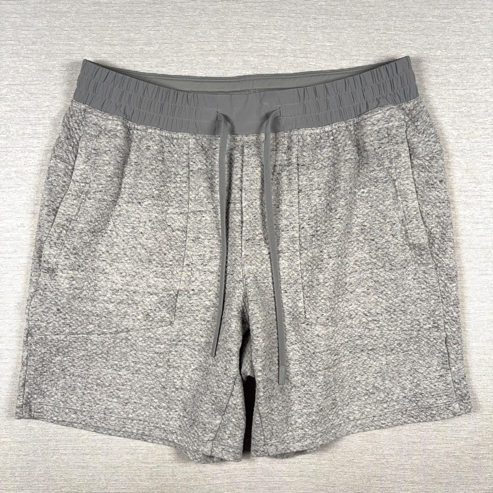 Lululemon At Ease 7" Shorts Mens Size L Gray Heather Cotton Poly Stretch